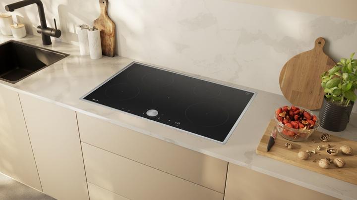 Produktbild Neff N 90, Induktionskochfeld, 80 cm, Schwarz, Mit Rahmen aufliegend, T58STF1L0