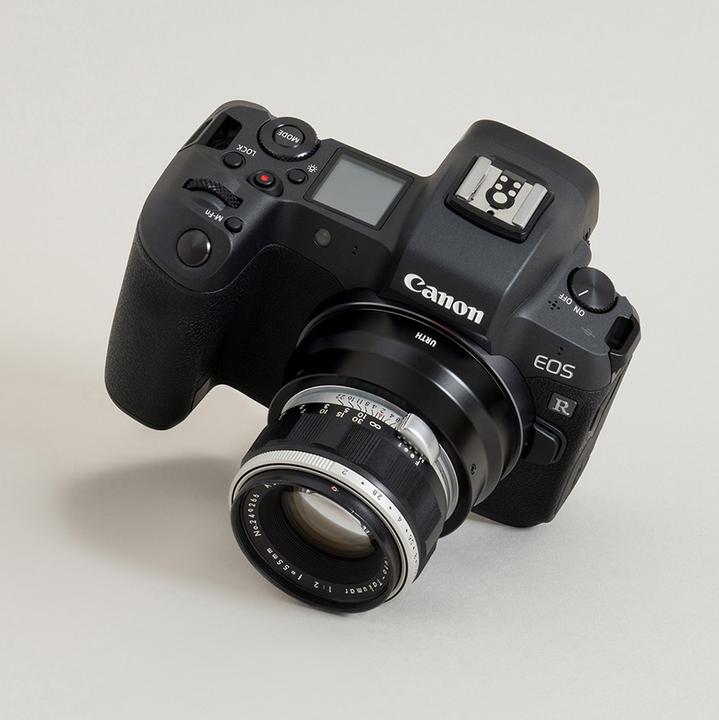 Produktbild Urth Lens Mount Adapter: Compatible with M42 Lens to Canon RF Camera Body