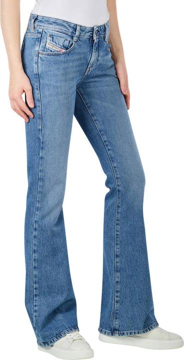 Actual product image Diesel 1969 D-Ebbey Jeans Bootcut 09C16 (W27/L34)