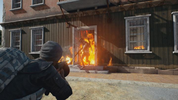 Produktbild Microsoft Playerunknown's Battlegrounds (PUBG) (Xbox One X, Xbox Series X, Multilingual)