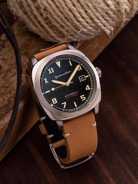 Actual product image Spinnaker SP-5071-01 Hull Automatic 42mm 10ATM (42 mm)