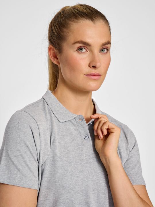 Actual product image hummel Red Classic Polo Woman (M)