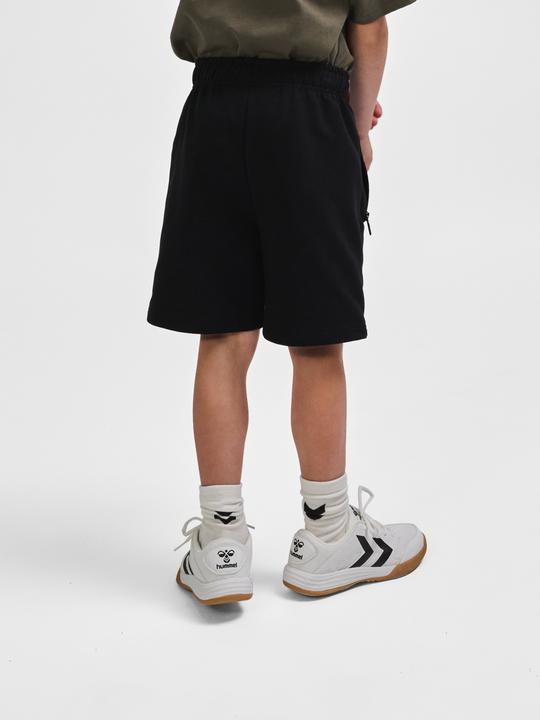 Actual product image hummel hmlON SHORTS (116)
