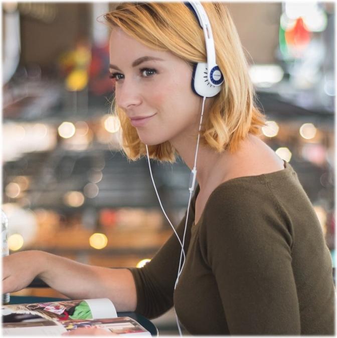 Actual product image Koss KPH30i (No noise cancelling, Cable)
