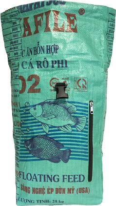 Produktbild Bekos Upcycling - Kurierrucksack aus recycelten Fischfuttersäcke grün (40 l)
