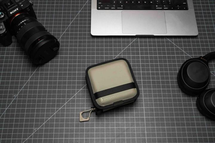 Image du produit Wandrd Lens Filter Case, Yuma Tan (0.65 l)