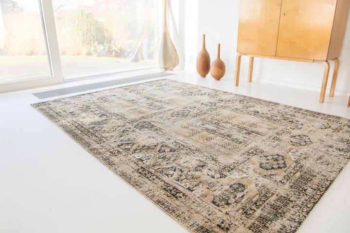 Actual product image Louis de Poortere Antiquarian Hadschlu (240 x 340 cm)