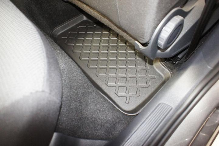 Image du produit Aristar Tapis de sol 3D tous temps pour Seat Ateca / Skoda Karoq de 2016 à aujourd'hui (1 jeu de 3 tapis de sol)