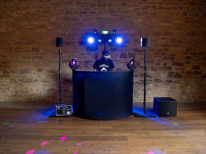 Actual product image Omnitronic Molly-6 Active monitor speaker 17.27 cm 6.5" 130 W 1 pair (Active, 1x 260 W)