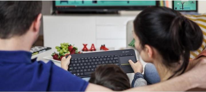 Actual product image Logitech K400 Plus (DE, Wireless)