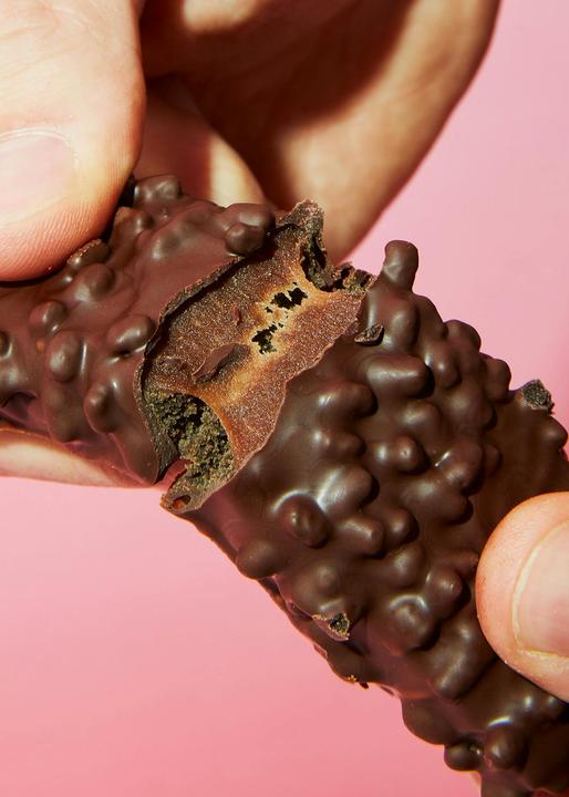 Image du produit KoRo Barre protéinée végétalienne au goût de brownie, enrobée de chocolat. Avec édulcorants. (1 pcs, 825 g)