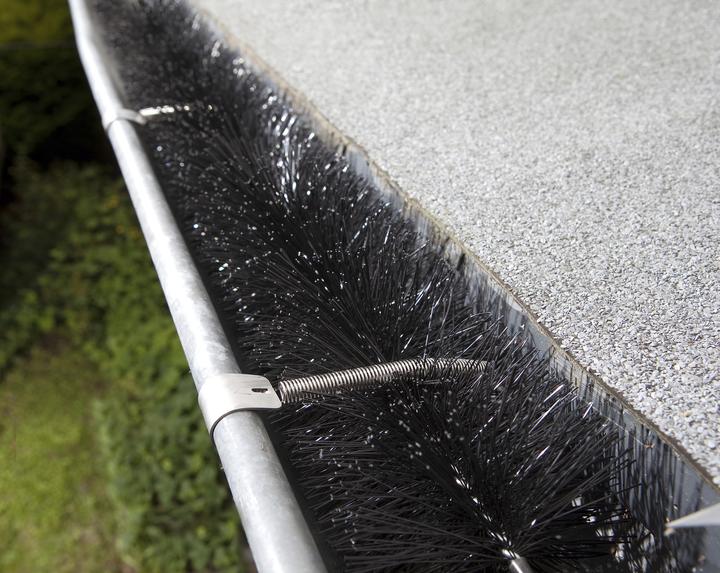 Actual product image Westfalia Gutter hedgehog - wind protection set of 4 for gutters 150-200 mm