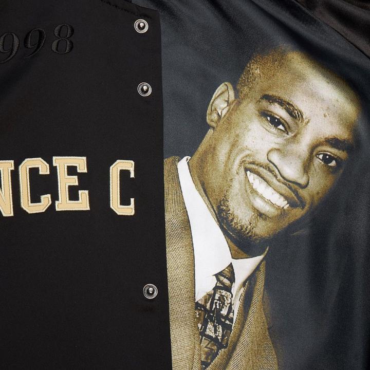 Actual product image Mitchell & Ness M&N Varsity Satin Jacket - HALL OF FAME Vince Carter - L (L)
