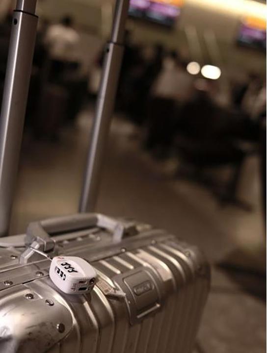 Actual product image Boompods LOCK TSA Bag Tracker White (Headphone bag)