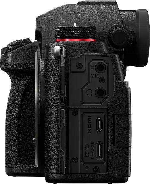 Produktbild Panasonic DC-S5D Kit (18 - 40 mm, 24.20 Mpx, Vollformat)