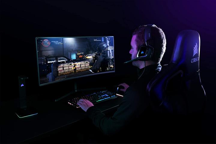 Produktbild Corsair Void RGB Elite (Kabelgebunden)