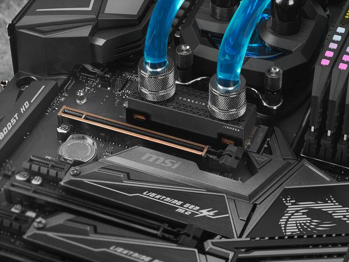 Actual product image Corsair MP600 Pro XT Hydro X Edition (4000 GB, M.2 2280)