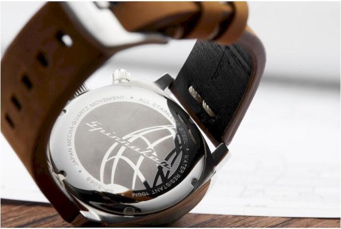 Actual product image Spinnaker SP-5068-01 Hull Chronograph 42mm 10ATM (Sports watch, 42 mm)