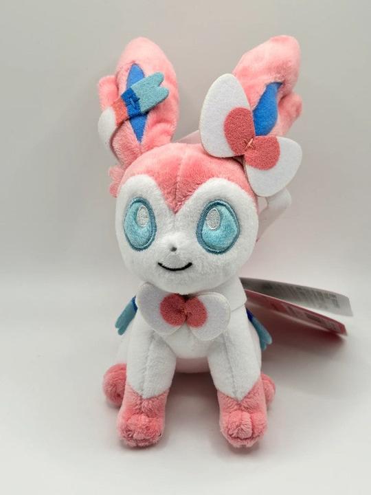 Immagine prodotto Pokémon Peluche Sylveon Sitting Cuties - 18,5 cm (18.50 cm)