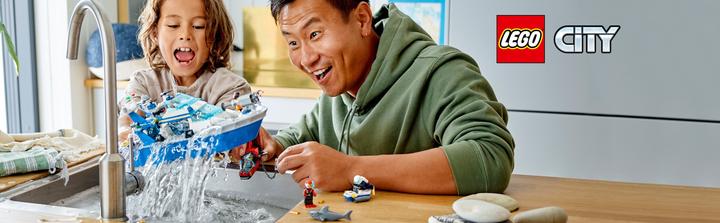 Productafbeelding LEGO Politieboot (60277, LEGO Stad)