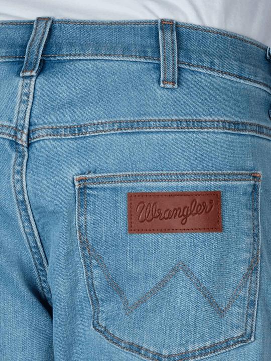 Actual product image Wrangler Jeans Regular Fit (33)