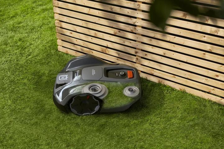 Actual product image Husqvarna Automower AM410XE NERA (1000 m²)