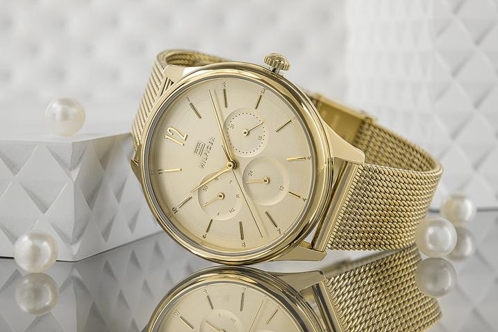Actual product image Tommy Hilfiger Layla (Watch with gemstone, 38 mm)