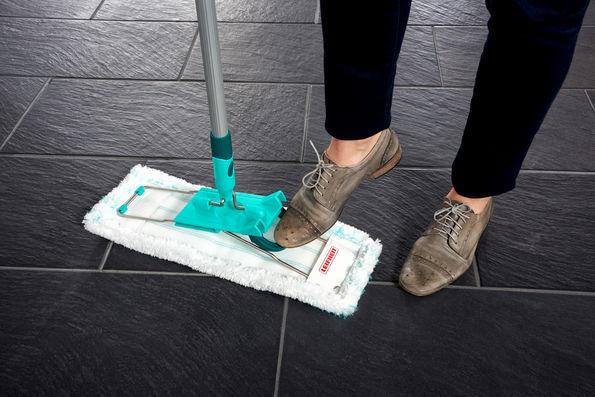 Produktbild Leifheit Bodenwischer Profi XL micro duo mit Aluminiumstiel (1 Stk.)