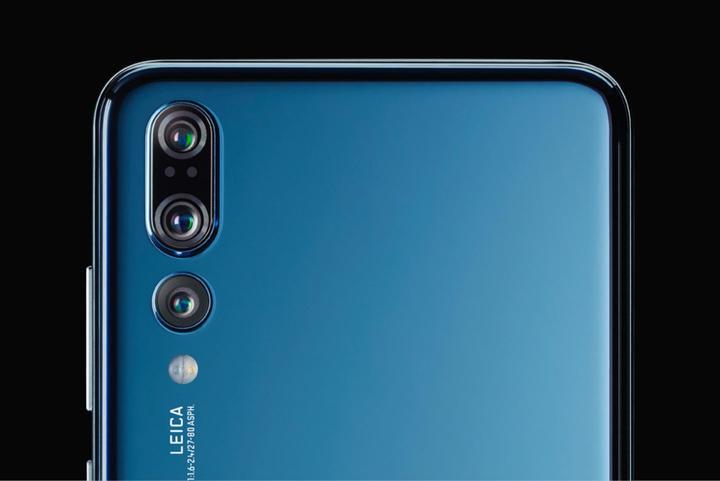 Produktbild Huawei P20 Pro (128 GB, Midnight Blue, 6.10", Dual SIM, 40 Mpx, 4G)