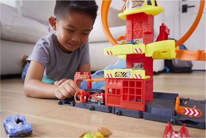 Produktbild Hot Wheels City Super-Looping Feuerwache