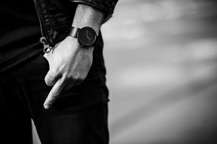 Image du produit Leff Amsterdam Tube D (Montre analogique, 42 mm)