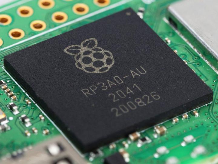 Actual product image Raspberry Pi Zero 2 W