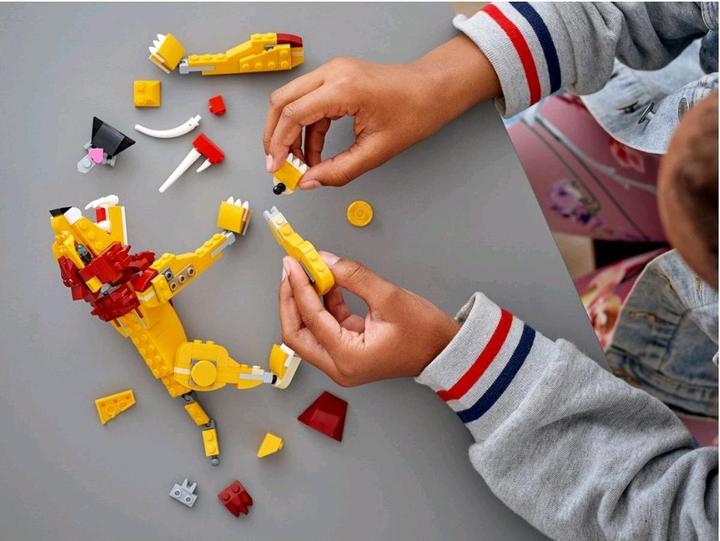 Actual product image LEGO Wild Lion (31112, LEGO Creator 3-in-1)