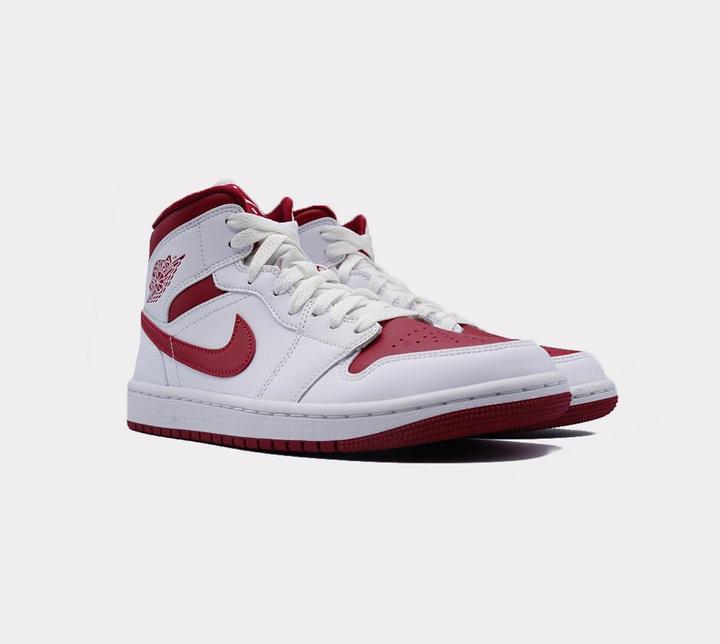 Produktbild Nike Air Jordan 1 (38)