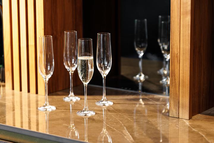 Image du produit Mikasa Treviso Crystal Verres à Champagne, Set de 4, 190ml (19 cl, 4 Verres, Flûtes à champagne)