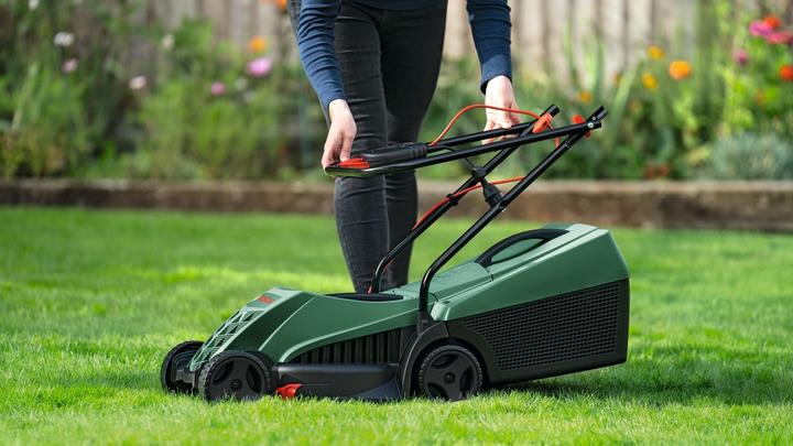 Productafbeelding Bosch Home & Garden EasyRotak 32-235 (Elektrische stroom)