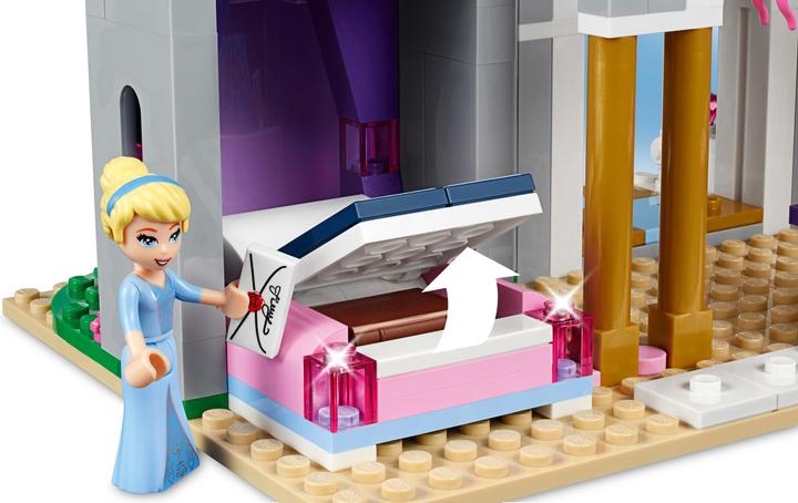Produktbild LEGO Cinderellas Traumschloss (41154, LEGO Disney)