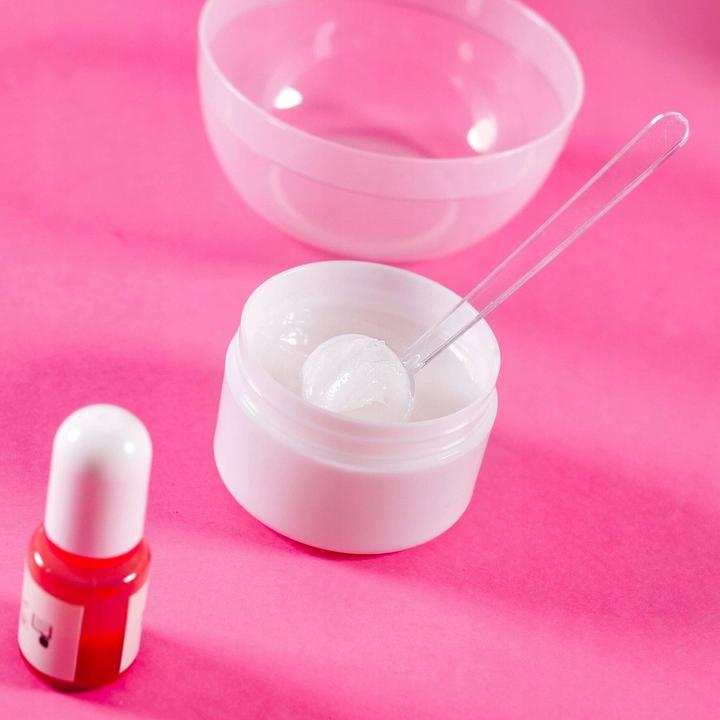 Actual product image Lisciani I'm a Genius The great laboratory for lipsticks and lip glosses