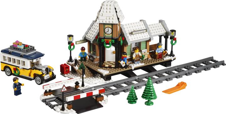 Actual product image LEGO Winter station (10259, LEGO Creator Expert)