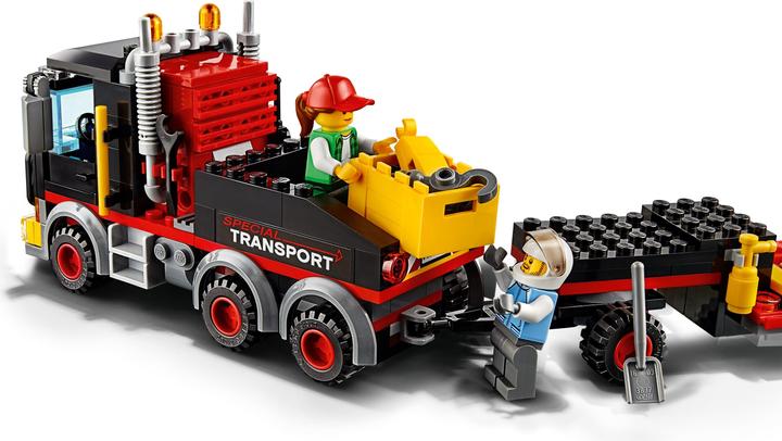 Actual product image LEGO lorry (60183, LEGO City)