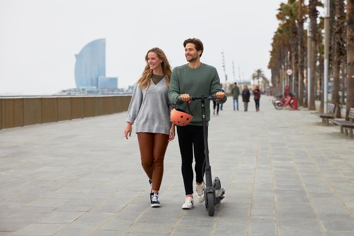 Produktbild Segway-Ninebot KickScooter MAX G30E II (25 km/h, 65 km, 350 W)
