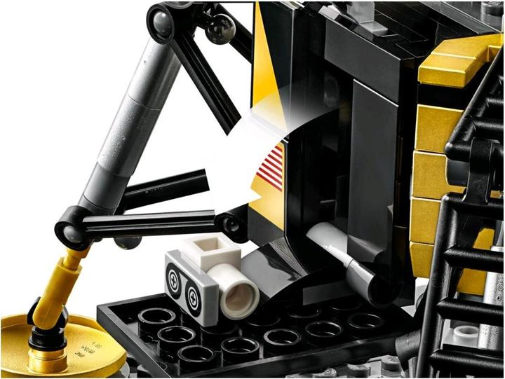 Actual product image LEGO lunar lander (10266, LEGO Creator Expert, LEGO Rare Sets)
