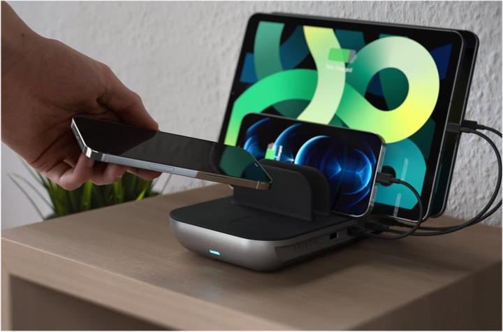 Actual product image Satechi 5 Port MultiDevice Charging Station (20 W)