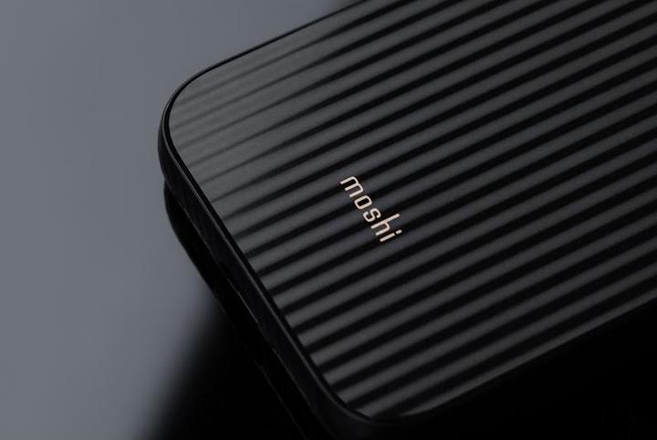 Immagine prodotto Moshi Arx Slim Hardshell Case (MagSafe) per iPhone 13 mini - Mirage Black (Apple iPhone 13 mini)