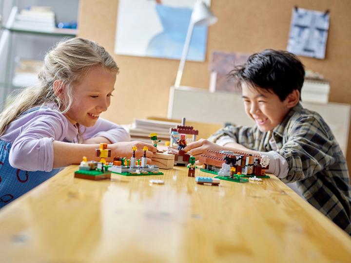 Produktbild LEGO Das verlassene Dorf (21190, LEGO Minecraft)
