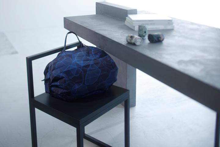 Produktbild Shupatto Compact Bag "Mountain View" Deep Forrest, - M - Faltbare Tasche One-Pull (patentiert)
