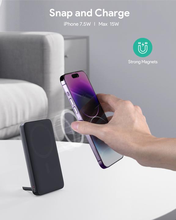 Actual product image Aukey MagFusion (6700 mAh, 20 W, 25.46 Wh)
