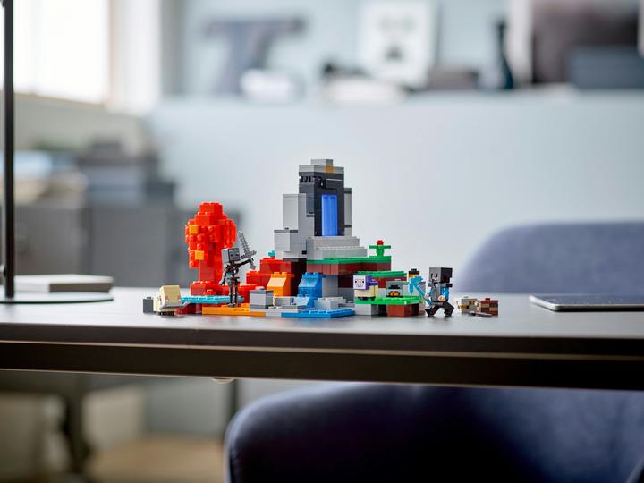Immagine prodotto LEGO Il portale in rovina (21172, LEGO Minecraft)
