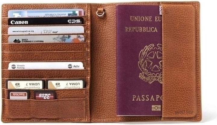 Actual product image Barber Shop Passport Etui, genarbtes braunes Leder