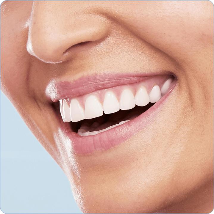 Actual product image Oral-B Per 700 Sensitive (Oscillating toothbrush)